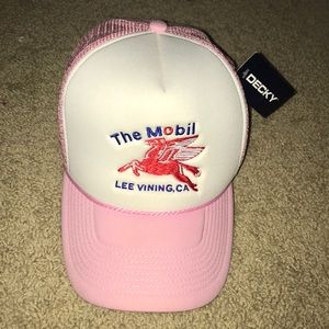 NWT Pink Unicorn Decky Hat🦄